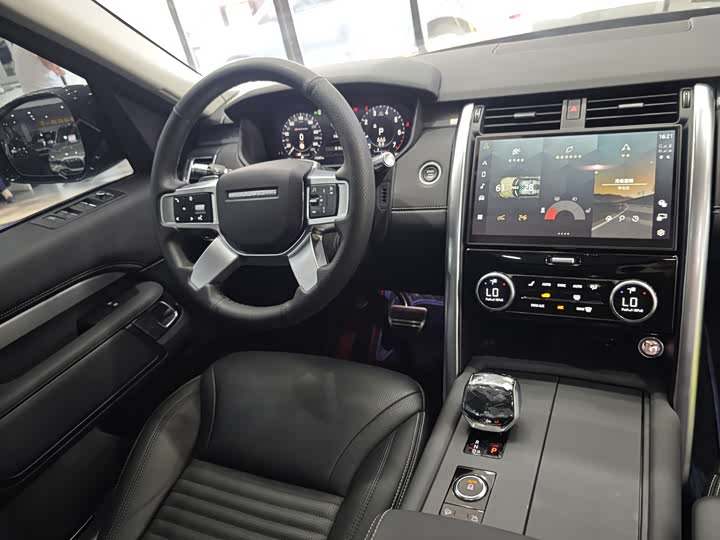 Фото 13 - Land Rover Discovery