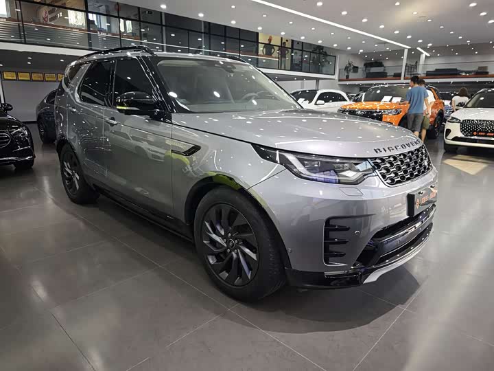 Фото 3 - Land Rover Discovery