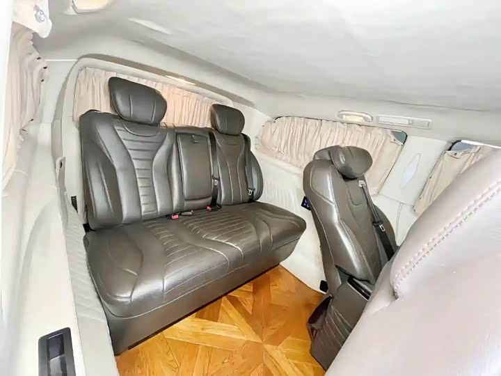 Фото 6 - Mercedes-Benz Vito