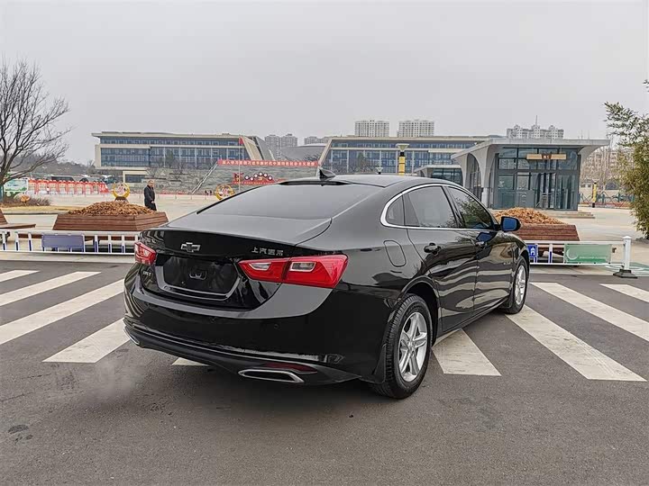Фото 6 - Chevrolet Malibu XL