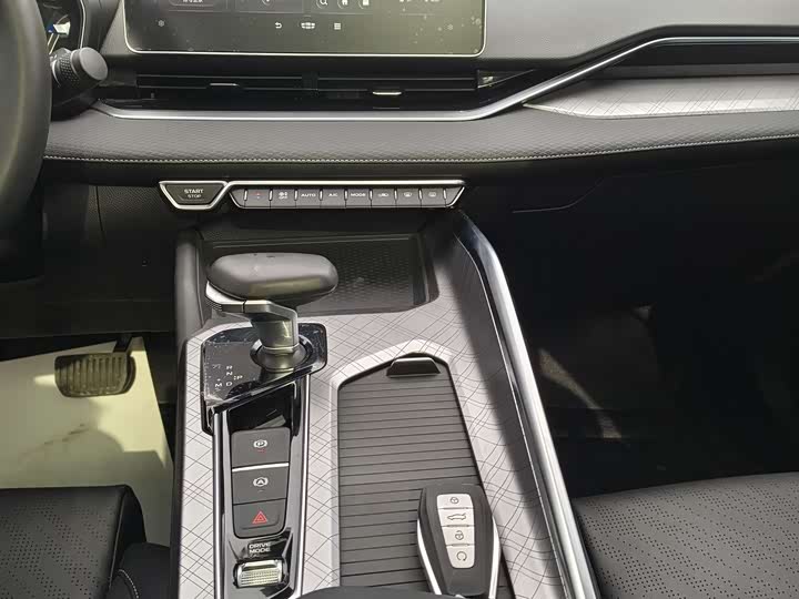 Фото 10 - Geely Preface