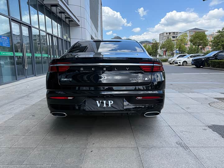 Фото 7 - Geely Preface