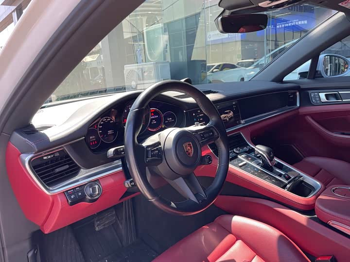 Фото 5 - Porsche Panamera