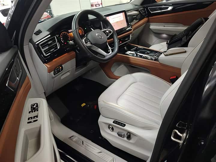 Фото 15 - Volkswagen Teramont Pro