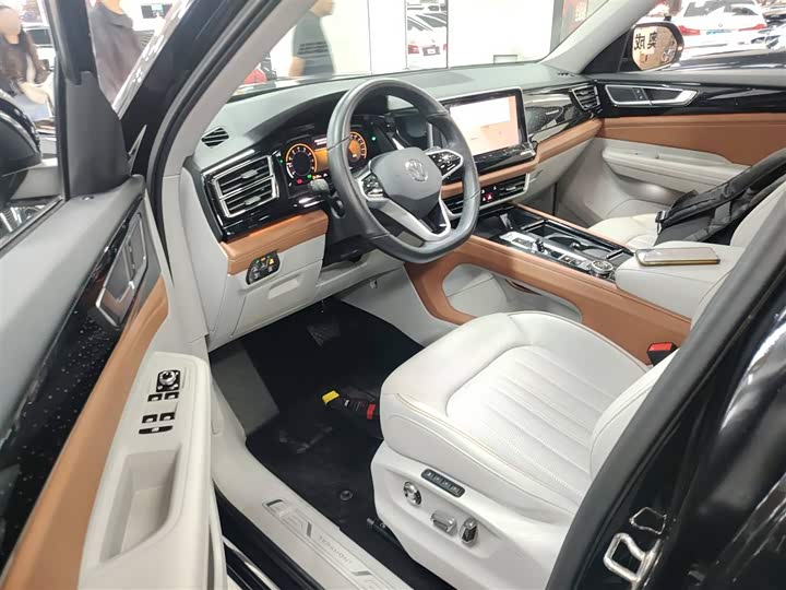 Фото 16 - Volkswagen Teramont Pro