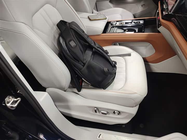 Фото 25 - Volkswagen Teramont Pro