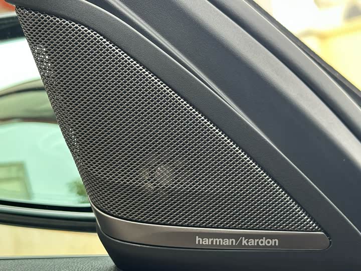 Фото 12 - BMW 5 Series