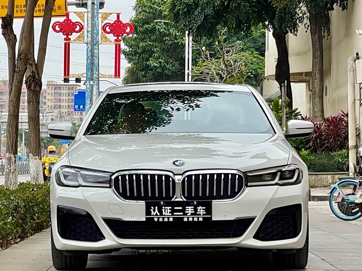 Фото 2 - BMW 5 Series