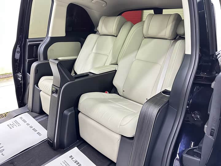 Фото 8 - Honda Odyssey