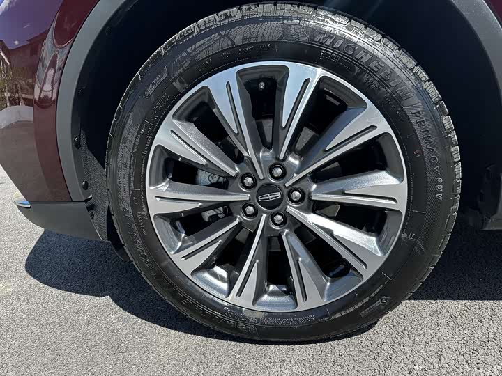 Фото 9 - Lincoln Corsair