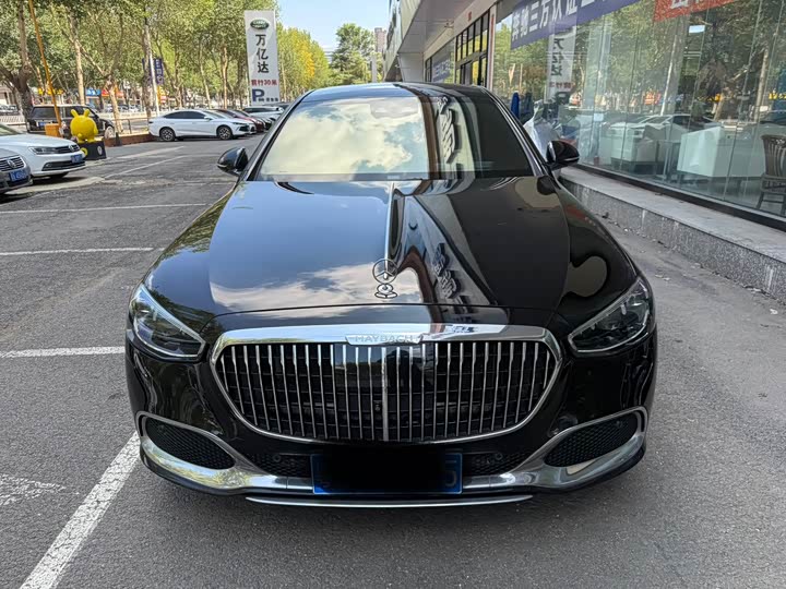 Фото 2 - Mercedes-Benz Maybach S-Class