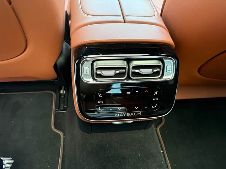 Фото 6 - Mercedes-Benz Maybach S-Class