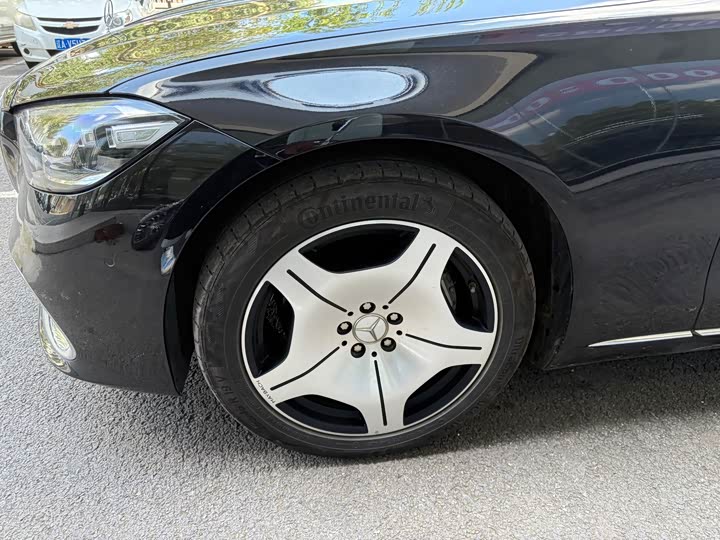 Фото 9 - Mercedes-Benz Maybach S-Class