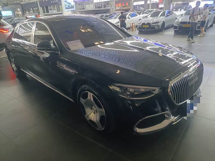 Фото 2 - Mercedes-Benz Maybach S-Class