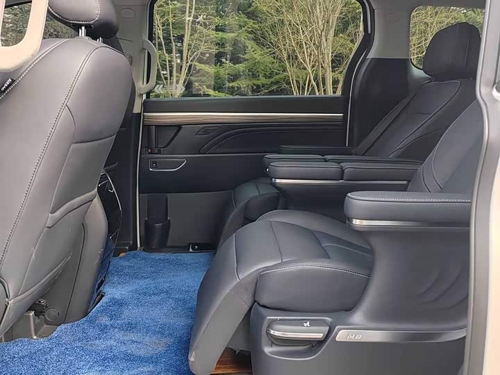 Фото 14 - GAC Trumpchi M8