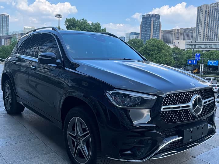 Фото 10 - Mercedes-Benz GLE-Class