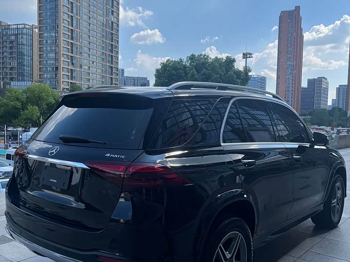 Фото 13 - Mercedes-Benz GLE-Class