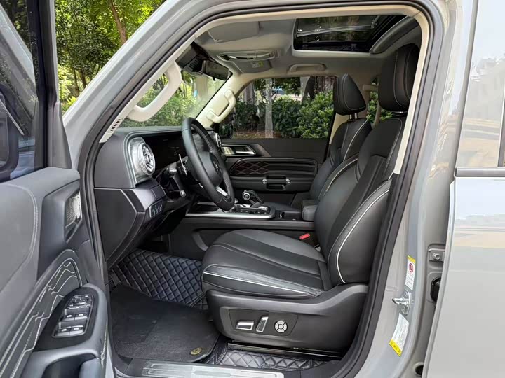 Фото 5 - Tank 300