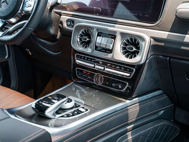 Фото 9 - Mercedes-Benz G-Class