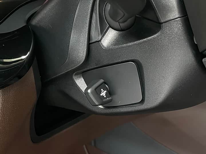 Фото 30 - BMW 5 Series