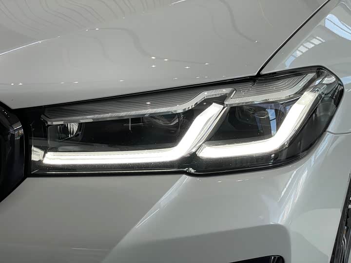 Фото 32 - BMW 5 Series