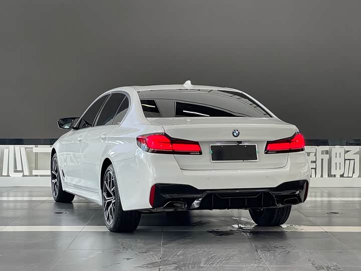 Фото 4 - BMW 5 Series