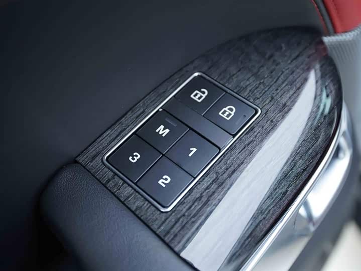 Фото 11 - Land Rover Range Rover Sport