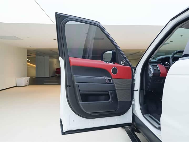 Фото 12 - Land Rover Range Rover Sport