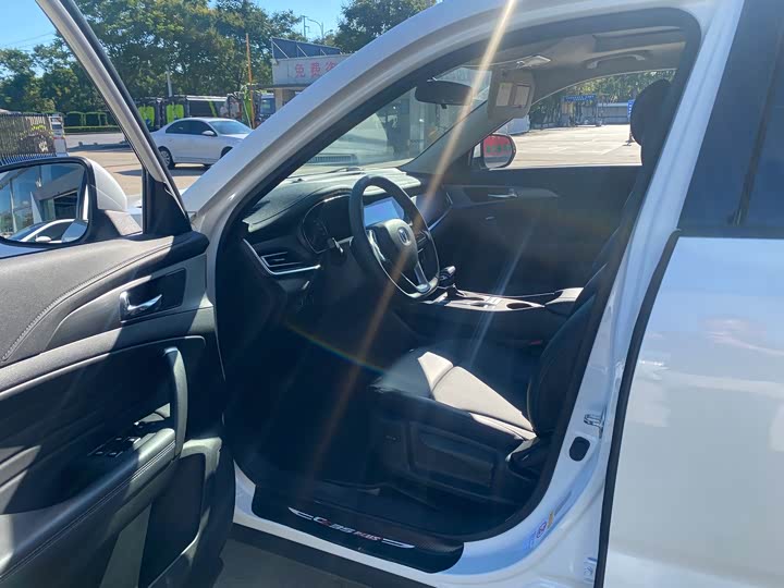 Фото 8 - Changan CS35 Plus