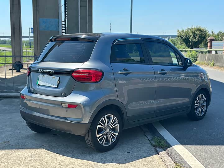 Фото 14 - Leapmotor T03