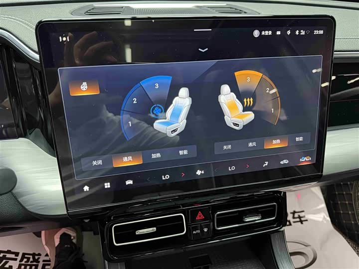 Фото 21 - GAC Trumpchi GS8