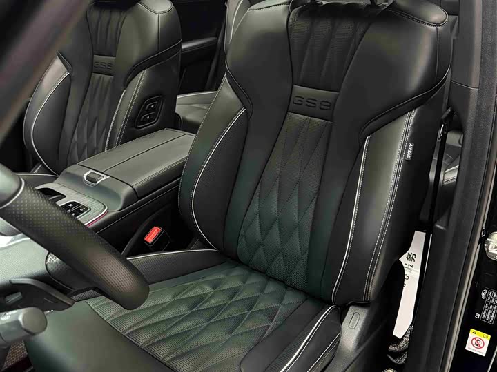 Фото 27 - GAC Trumpchi GS8