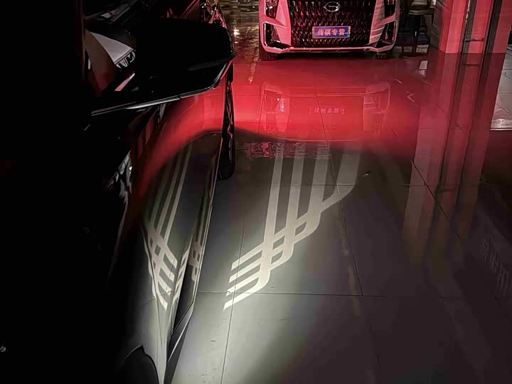 Фото 37 - GAC Trumpchi GS8