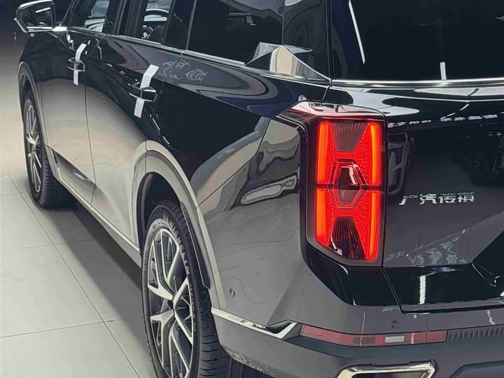 Фото 9 - GAC Trumpchi GS8