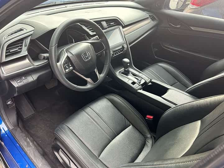 Фото 3 - Honda Civic