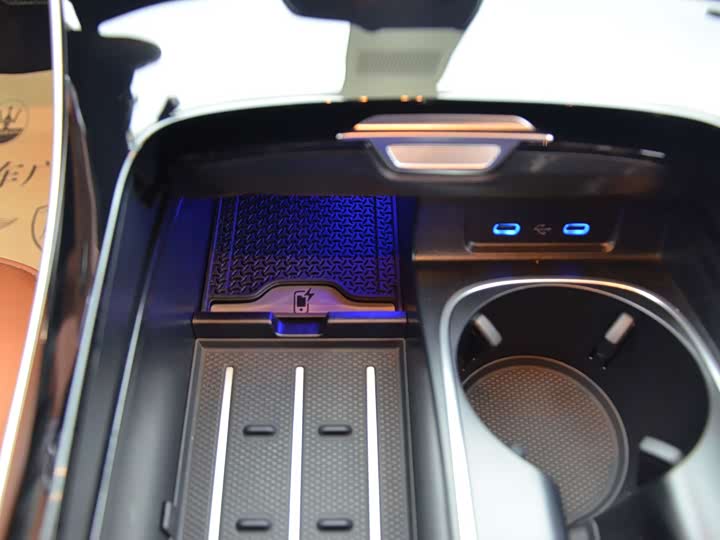 Фото 11 - Mercedes-Benz S-Class