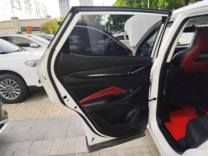 Фото 29 - Changan Oshan X5