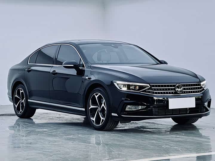 Фото 3 - Volkswagen Magotan