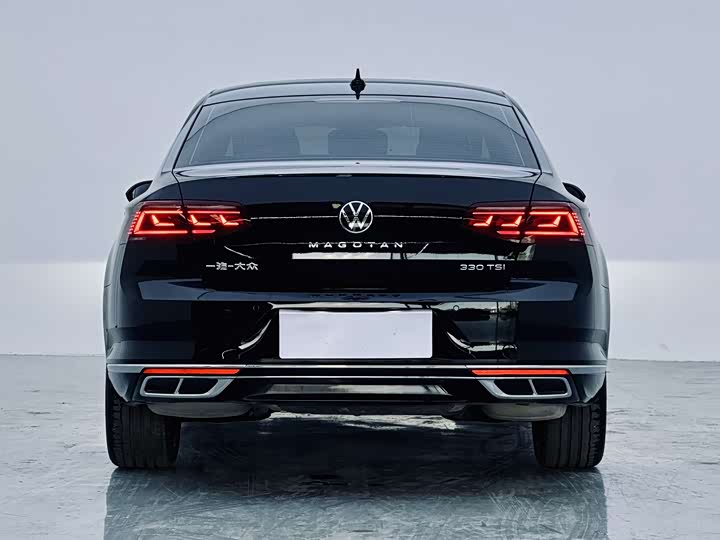 Фото 5 - Volkswagen Magotan