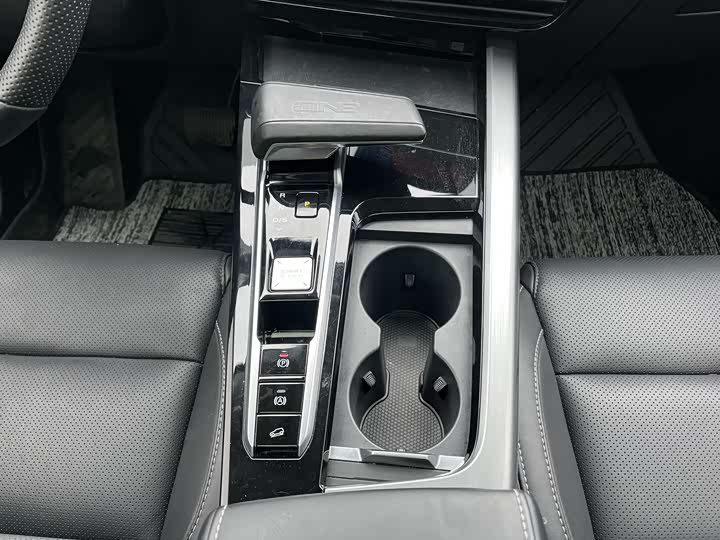 Фото 16 - MG Motor One