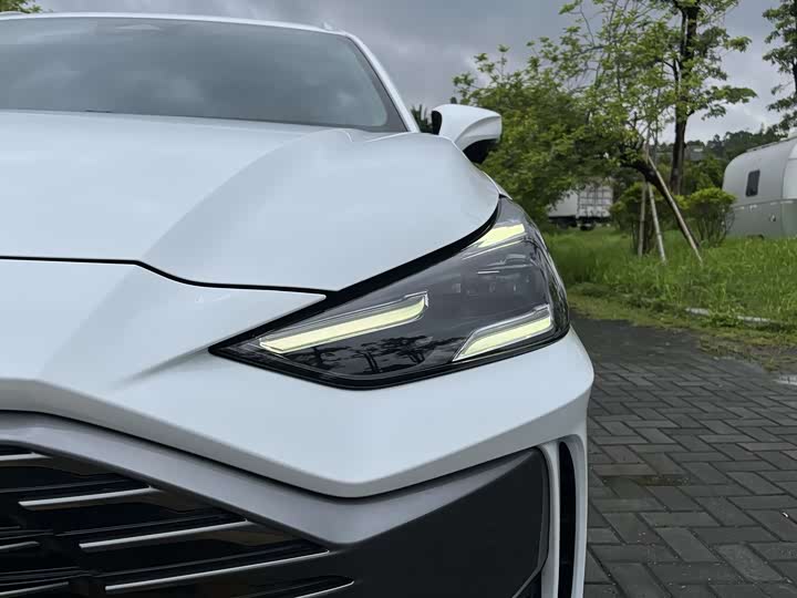 Фото 8 - MG Motor One