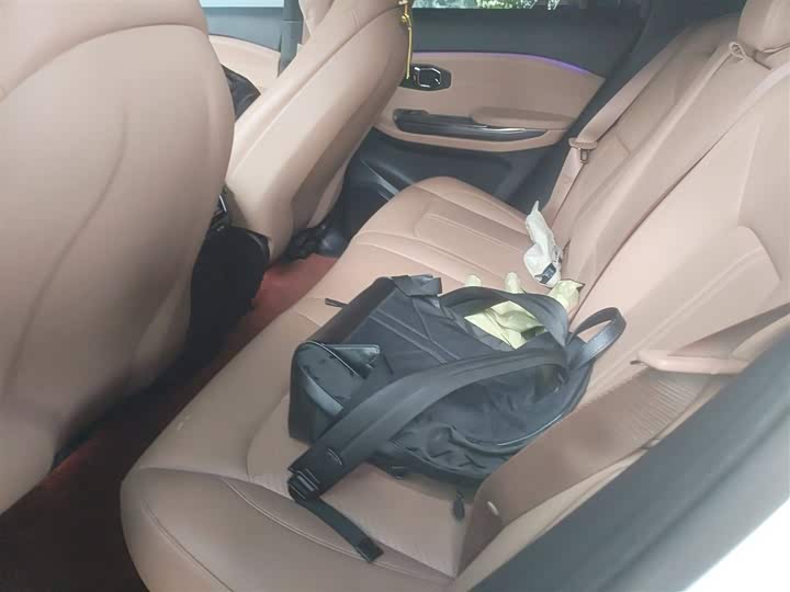 Фото 17 - Nio ES6