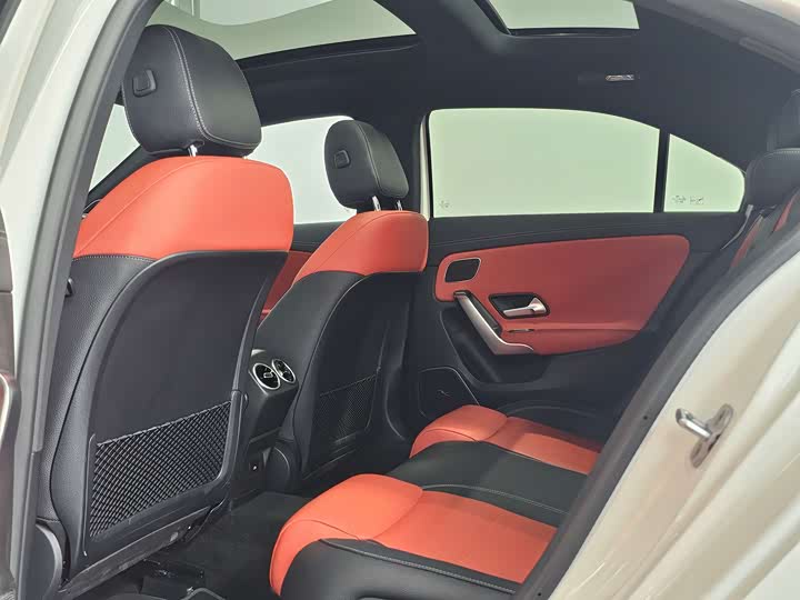 Фото 7 - Mercedes-Benz A-Class AMG