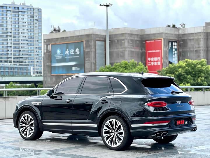 Фото 5 - Bentley Bentayga Hybrid