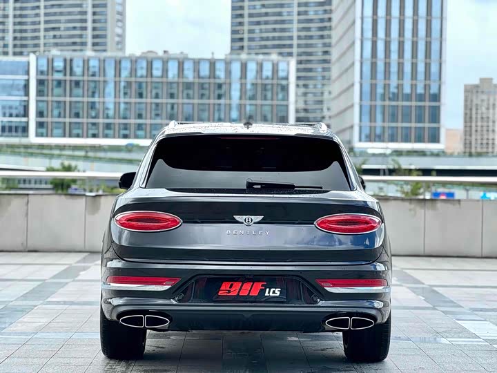 Фото 6 - Bentley Bentayga Hybrid