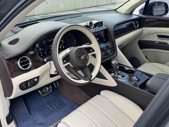 Фото 7 - Bentley Bentayga Hybrid