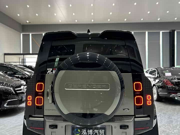 Фото 12 - Land Rover Defender