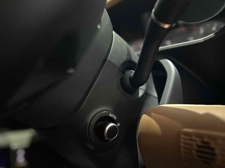 Фото 7 - Land Rover Defender