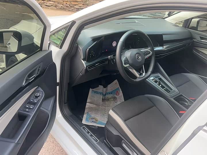 Фото 8 - Volkswagen Golf