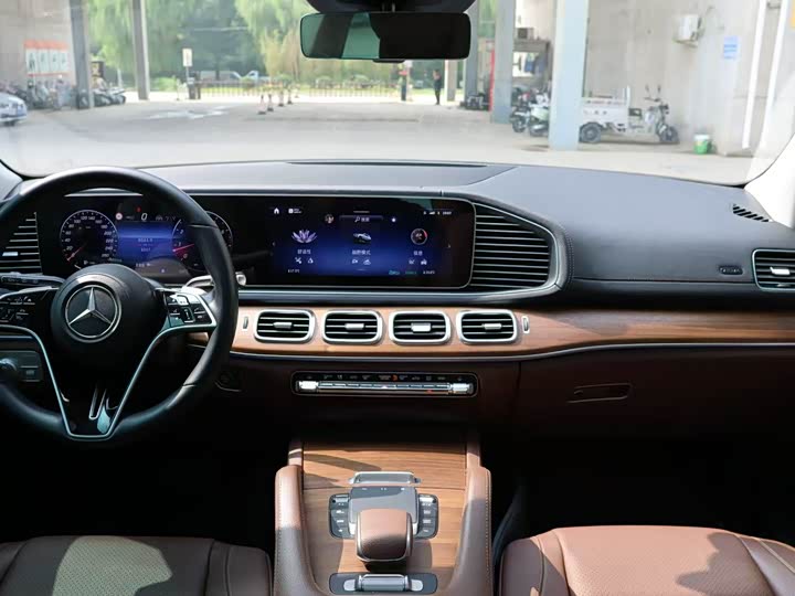 Фото 10 - Mercedes-Benz GLE-Class